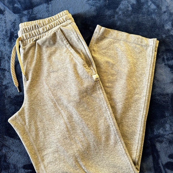 Vuori Heather Gray Lounge Pants - Picture 7 of 11